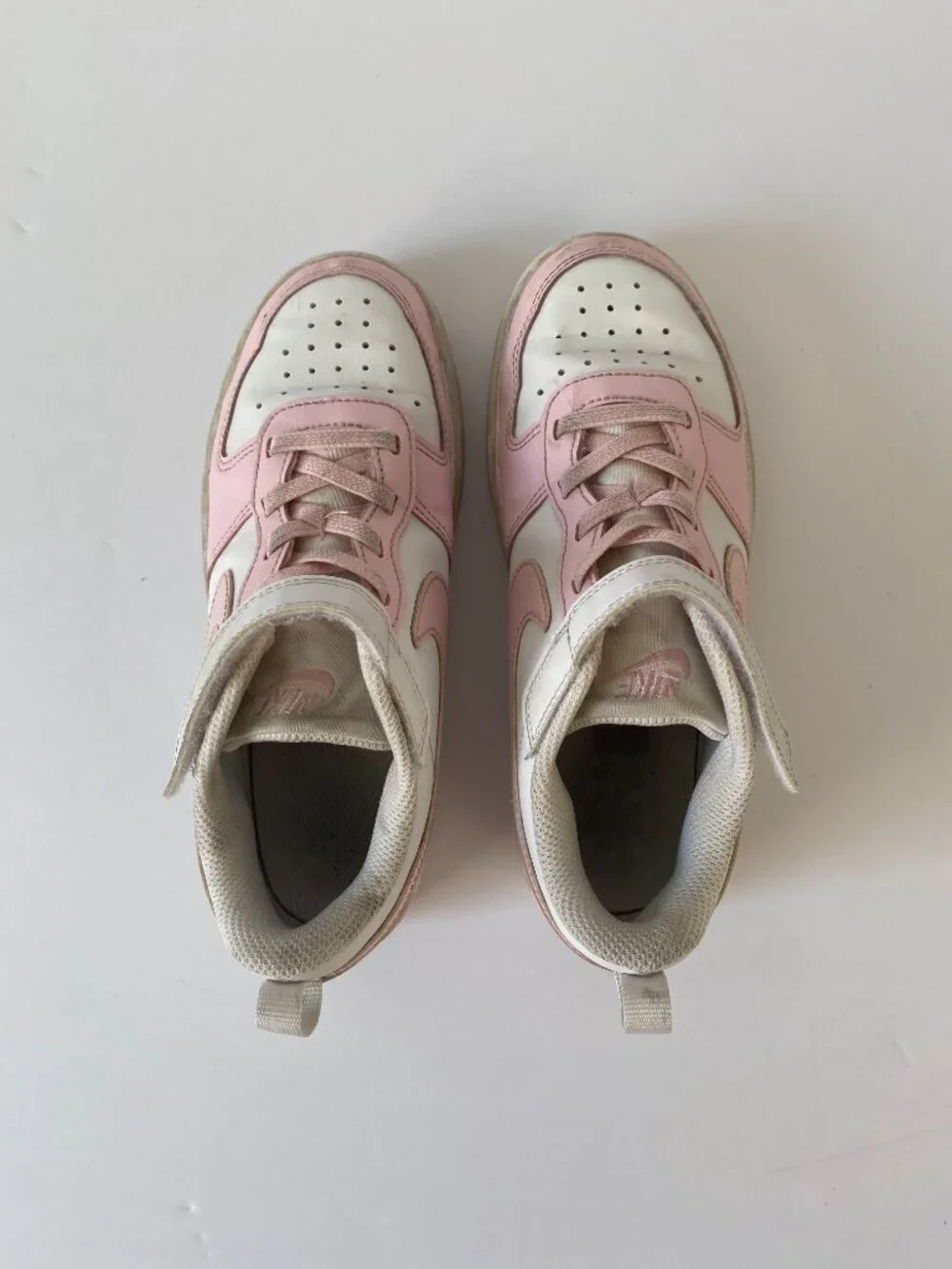 Girls Nike Size 1 Pink & White High-Top Sneakers
